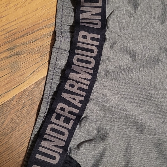 Underarmour shorts - Picture 3 of 5